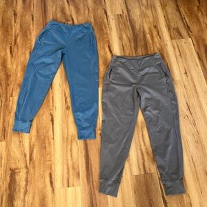 Set of 90 Degrees joggers, size medium